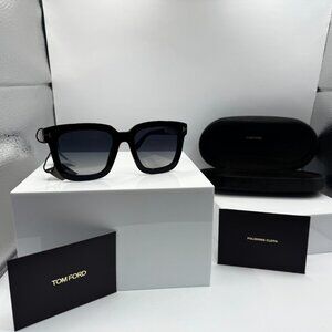 Tom Ford Oversized Brown Square Sunglasses Gold T Logo Gradient Lens w/ Case